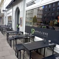 Apple & Eve - Vegan & tierisch lecker at Apple & Eve - Vegan & tierisch lecker in Hamburg