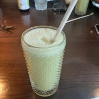 Sumo de ananás, hortelã e coco, divinal! at Casa Vegetariana in Porto