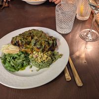 Blumenkohlsteak at Casa Vegetariana in Porto