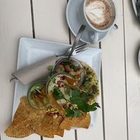 Guatemaltekisches Frühstück (vegan) mit einem Kakao mit Hafermilch (vegan)   at Resonanz in Kiel