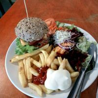 dvs burger menu at De Vegetarische Snackbar in The Hague