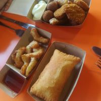 Bittergarnituur, garnalen en kaassoufle at De Vegetarische Snackbar in The Hague