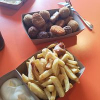 Fries and bittergarnituur at De Vegetarische Snackbar in The Hague