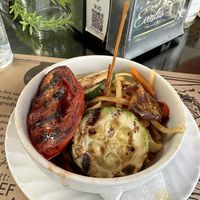 Pasta con verduras a la parrilla (media ración)  at Restaurante San Rafael in Santa Cruz Verapaz