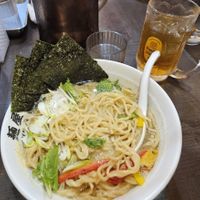 Vegan Ramen ans OolongTea at Menya Takeichi in Tokyo