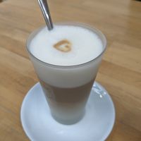 Latte Macchiato mit Hafermilch at Einstein Boulderhalle Ulm in Ulm