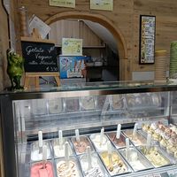 Gelato vegano at Mastrociliegia in Ragusa