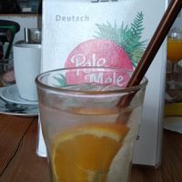 Orangen-Lavendel Limonade at Pele-Mele in Berlin