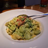 Creamy pesto pasta at Rasoterra in Barcelona