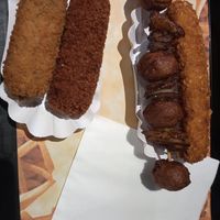 Zeewierkroket, shroomkroket, bereklauw, kipcorn at Pepas Vegan Frituur in Leuven