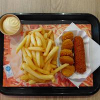 Mini fries, nuggets and vleeschkroket at Pepas Vegan Frituur in Leuven