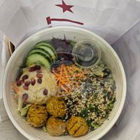 Bowl Quonoa Falafel at Pret A Manger - Hauptbahnhof in Frankfurt