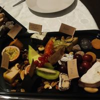 Vegan kaasschotel voor 1 persoon at De Kaaspoort in Schoten