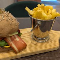 Brownie Burger at Veganapati in Lisbon