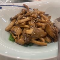 Mixed mushroom with truffle   at Dar Soo Vegetarian 大素@大愛素食餐廳 - Pavilion KL in Kuala Lumpur