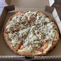 Medium Size Vegan 🌱 House Special w/o Onions 🍕🍕🍕  at Vegan Pizza in Garden Grove