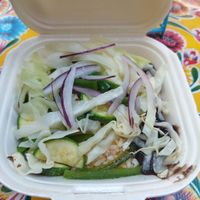 Rescate de Chief con frijoles, arroz, calabazas, col cebolla morada. #Veganuary at Mamasita Burrito in Mexico City