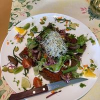 RAW pizza  at Veggies on Fire in The Hague