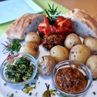 Starter: papas arrugadas & albondigas at Veggies on Fire in The Hague