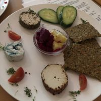 Raw crackers and nut cheese at Veggies on Fire in The Hague