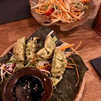 Tapas: Gyoza und Papayasalat  at Chao! Vietnam in Karlsruhe