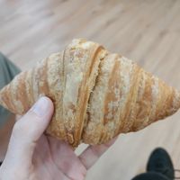 Croissant! at I Jy Sheng Zhongxiao Dunhua Branch - 一之軒幸福烘焙 忠孝敦化店 in Taipei