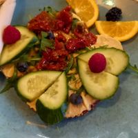 hummus brote (und dafür hab ich 9,90€ gezahlt?🥲) at Café Lotte Dortmund in Dortmund