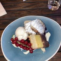 Himmliches Dessert in der Weinstube at Die Weinstube Nachhaltig Geniessen in Zeltingen