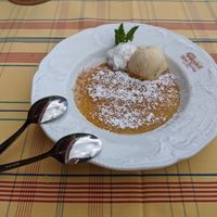 Crème brûlée at Die Weinstube Nachhaltig Geniessen in Zeltingen