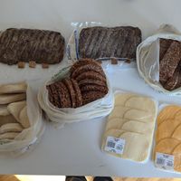 Costillas, pechugas, hamburguesas, chorizos, y queso at Carnes Plant Based in Buenos Aires
