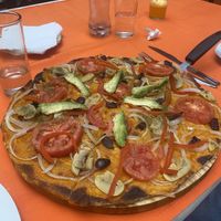 Vegetarian pizza without cheese   at La Casona Restaurant in Puno