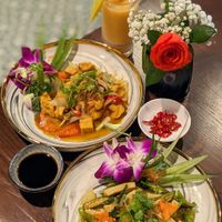 Vegan Braised Tofu with Satay Sauce, Stir-Fried Gizzard with Five Colours, Mango and Strawberry Juice at Madame Yen - Maybe closed in Hanoi