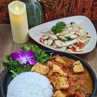 Vegan Tofu with Tomato Sauce, Stir-Fried Mushroom with Lemongrass and Chilli at Vietnamese Lantern in Hanoi