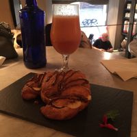 Mango Smoothie & Vegan Croissant with Banana and Chocolate at Bagel in Mallorca