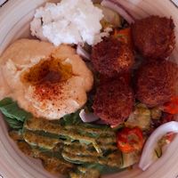Quinoa Salad with added chickpea balls as protein at Jardim Natural Food in Sao Miguel