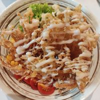 Tempura mushroom rice bowl at Niàn Cafe in Langkawi