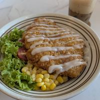 Fried chicken with rice at Niàn Cafe in Langkawi