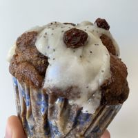 Vegan muffin at Punto Mercado Holistico in Rosario