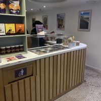   at Oakberry in Paris