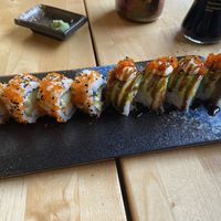 California roll and dragon roll: nice, but less good than the rolls from the Meatlovers box at NORI | Vegan Sushi - Wok in Rotterdam