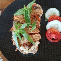 Hummus toast at Barefoot Blondie in 