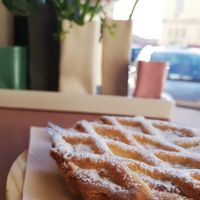 Crostatina alla ricotta at Julietta Pastry and Lab in Rome
