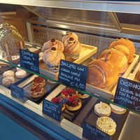 Window at Julietta Pastry and Lab in Rome