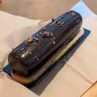Mono al cioccolato, pere e cardamomo at Julietta Pastry and Lab in Rome