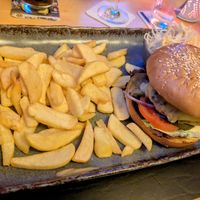 Beyond Burger mit Pommes und Coleslaw at Gasthaus Schweitzer in Kerpen