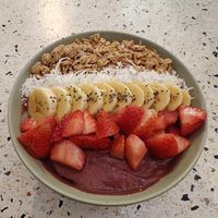 Açai smoothie bowl at Smash in Medellin
