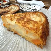 Homemade vegan tortilla at Berguna Gluten Free in Valencia