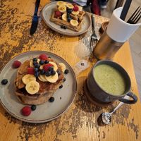 Pancakes, waffle y matcha latte at Berguna Gluten Free in Valencia