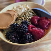 Tiger eye smoothie bowl at Concept BALA in Quebec