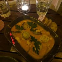 Roasted leeks with garlic chips  at Alquímico in Cartagena